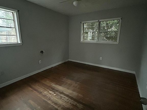 5th image of 4159 Dearing St