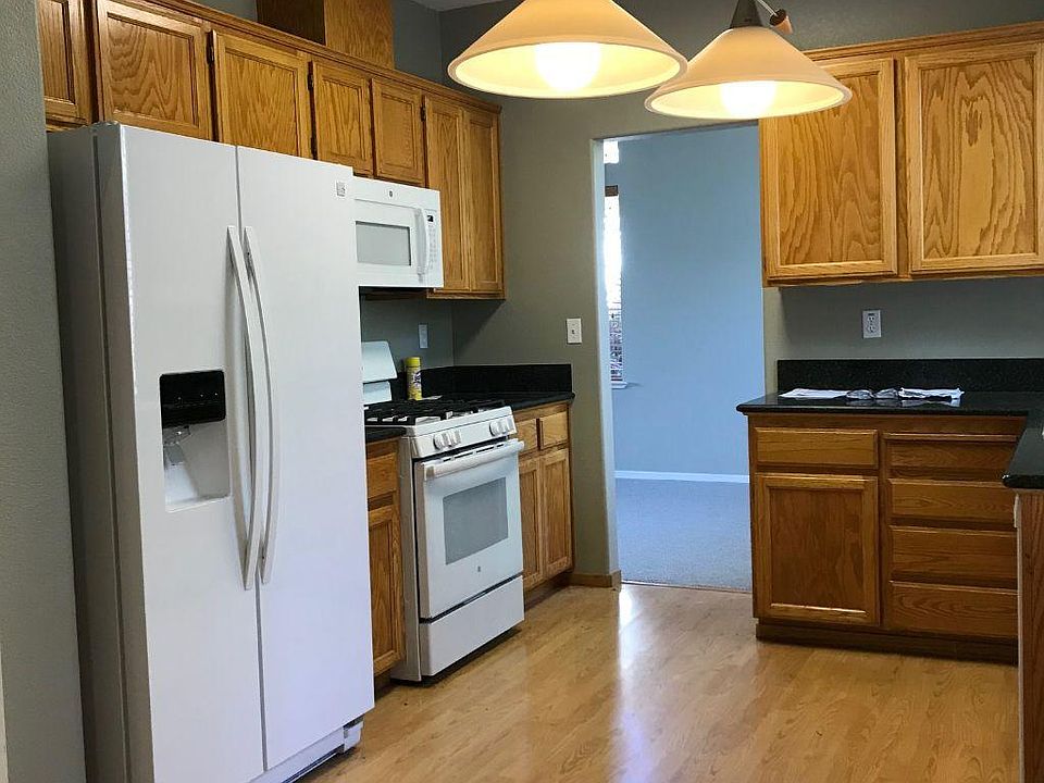 2nd image of 599 Etruscan Ct