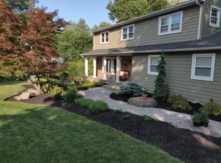 656 Andover Rd, Valley Cottage, NY 10989