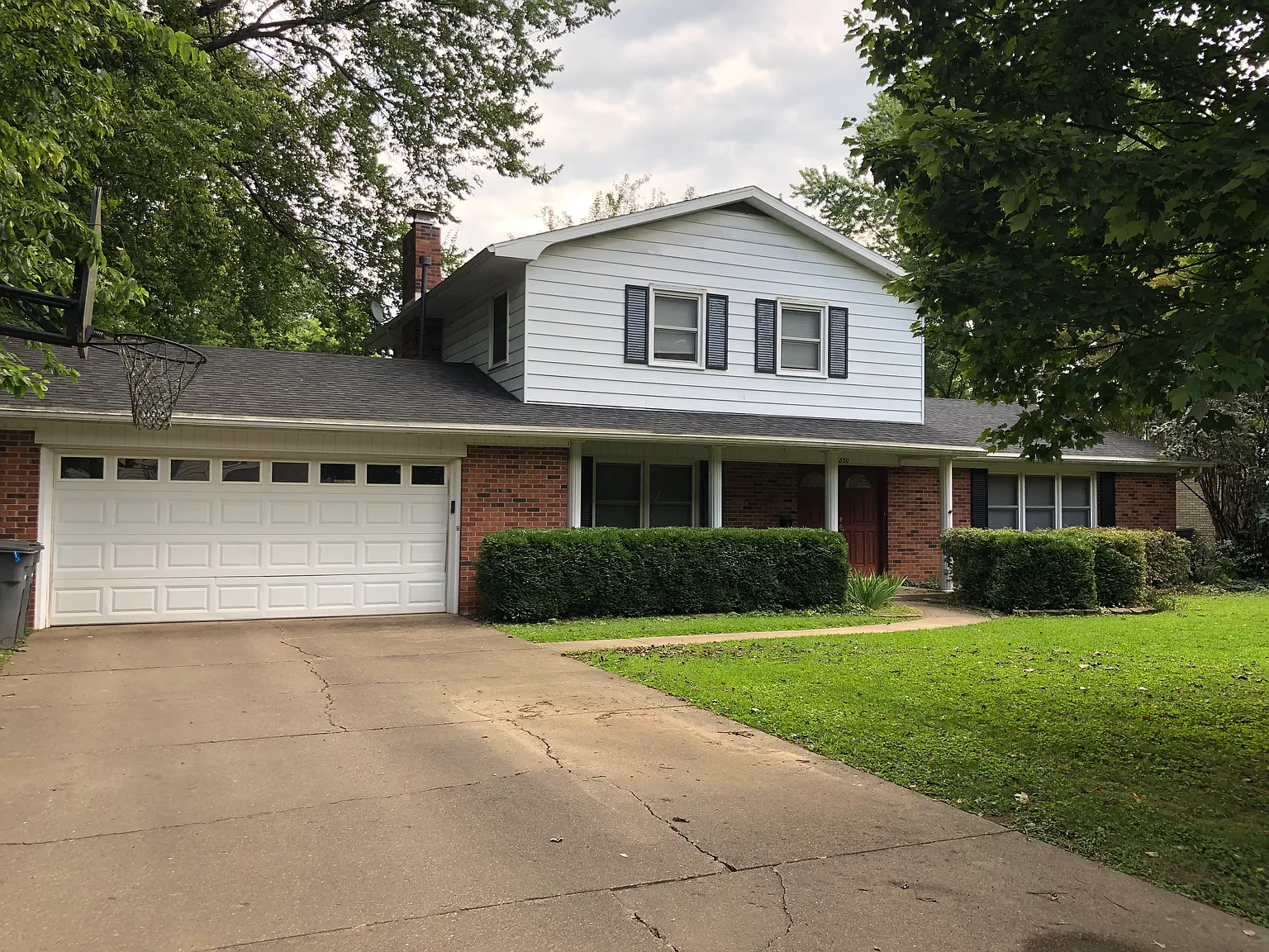 830 Wiltshire Dr photo 1