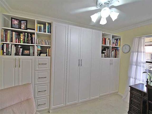 5th image of 570 SW South River Dr APT 202
