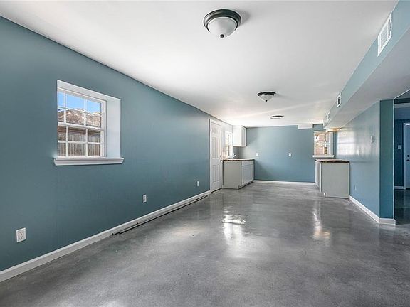 3rd image of 2312-14 Aubry St