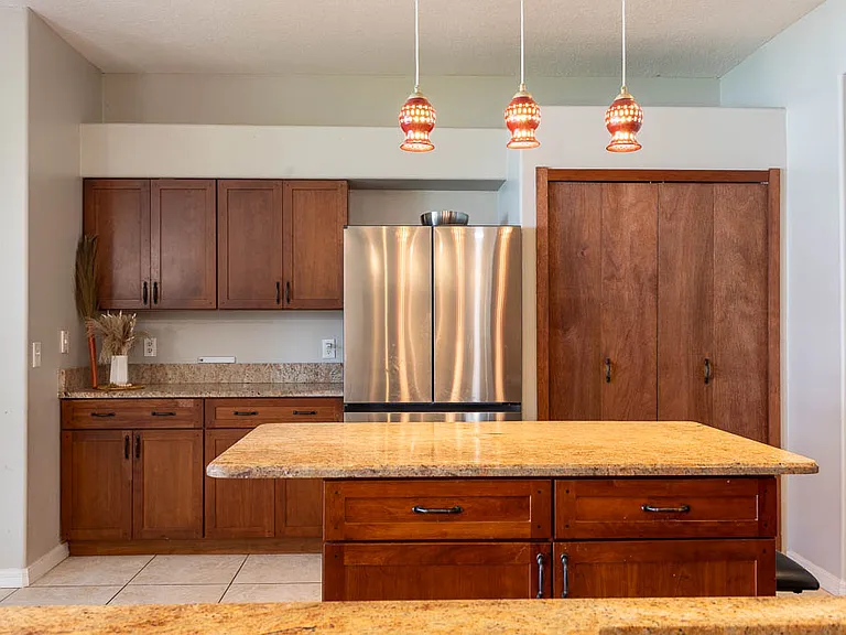 1725 Soaring Heights Cir — Photo 9