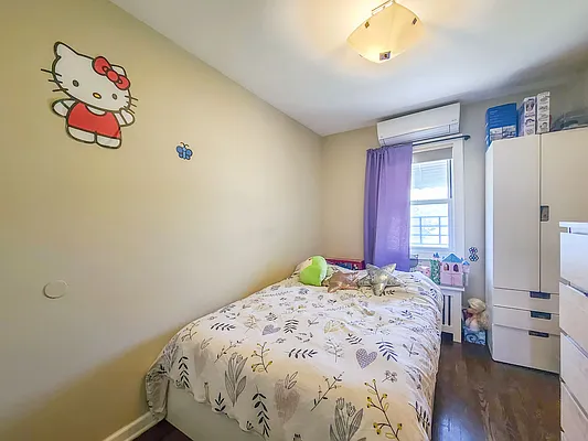 Rented by Bouklis Group | media 9