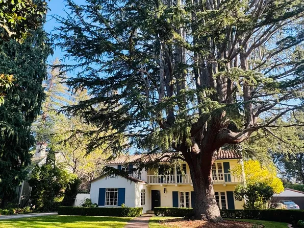 170 Southwood Dr, Palo Alto, CA 94301