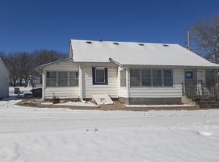 305 Ash St, Harveyville, KS 66431