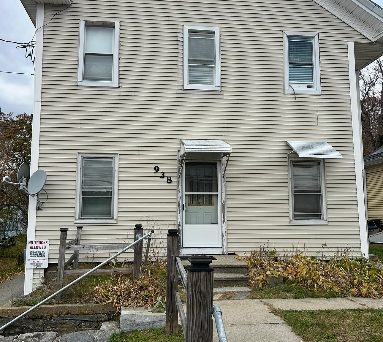 3 bed, $2,000 — Photo 1