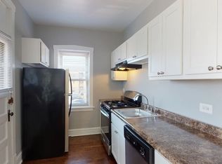 432 N Austin Blvd #434-2D, Oak Park, IL 60302