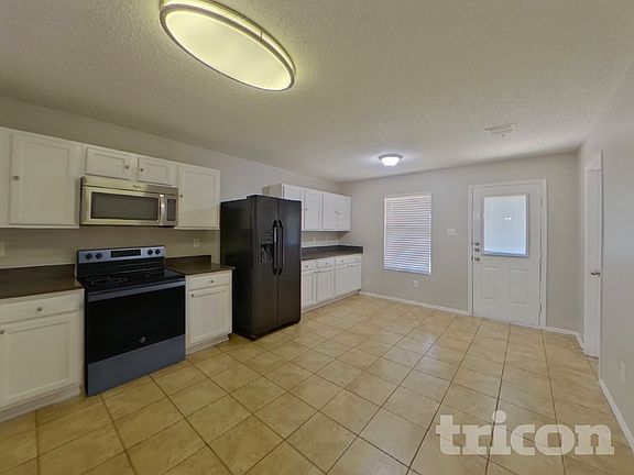 5th image of 2983 Celian Dr