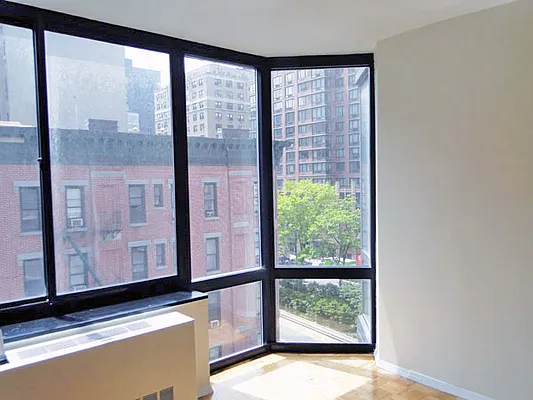 Rented by Boulevard Residentials | media 16