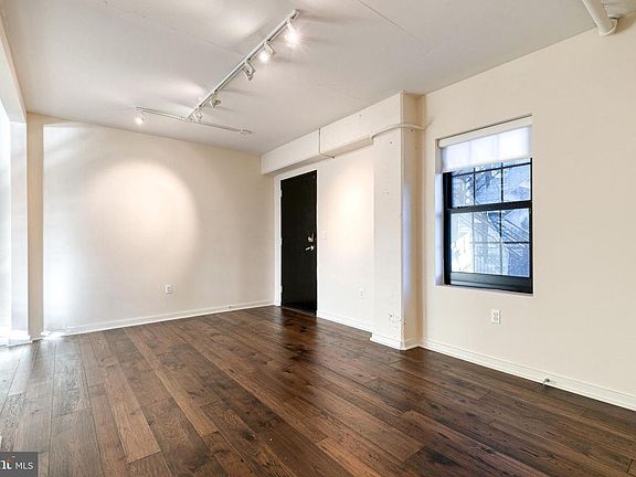 5th image of 1220 Bank St Unit 410