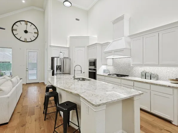 102 Spanish Bluebell Dr, Wylie, TX 75098