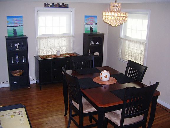 5th image of 212 Lehn Springs Dr