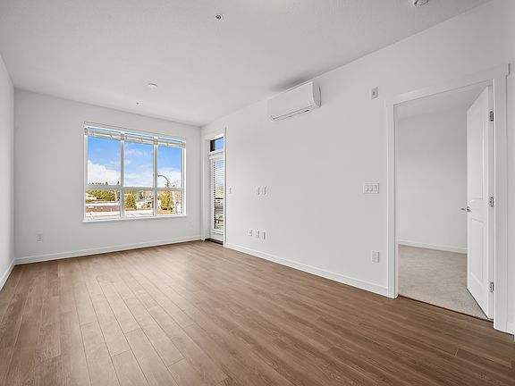 5th image of 15733 85th Ave #301