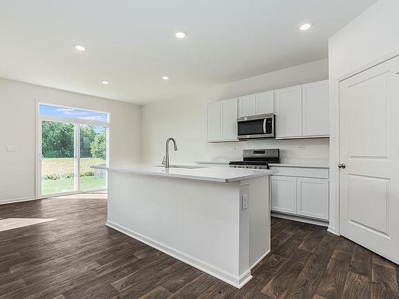 4th image of 249 Liszka Ln