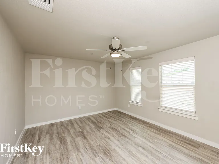 622 Ava Trl — Photo 9