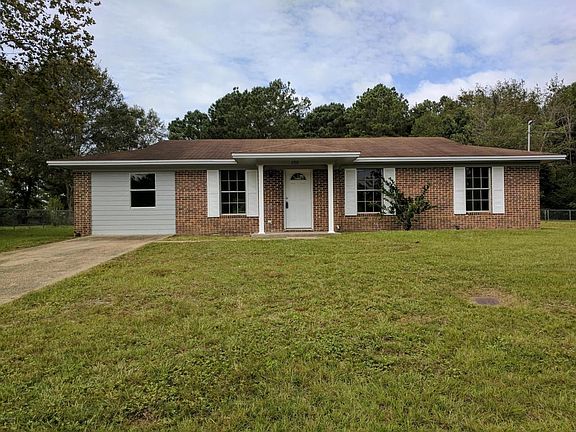 3rd image of 2313 Idlewood Dr