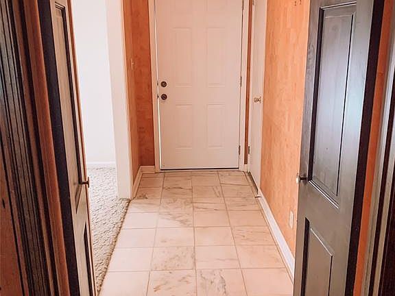 3rd image of 1831 Gatewood Dr