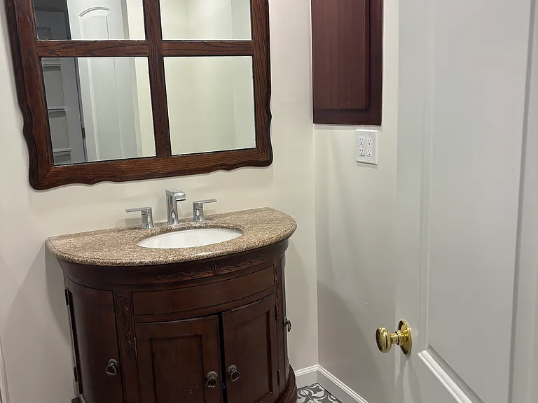 11241 Peach Grove St — Photo 33