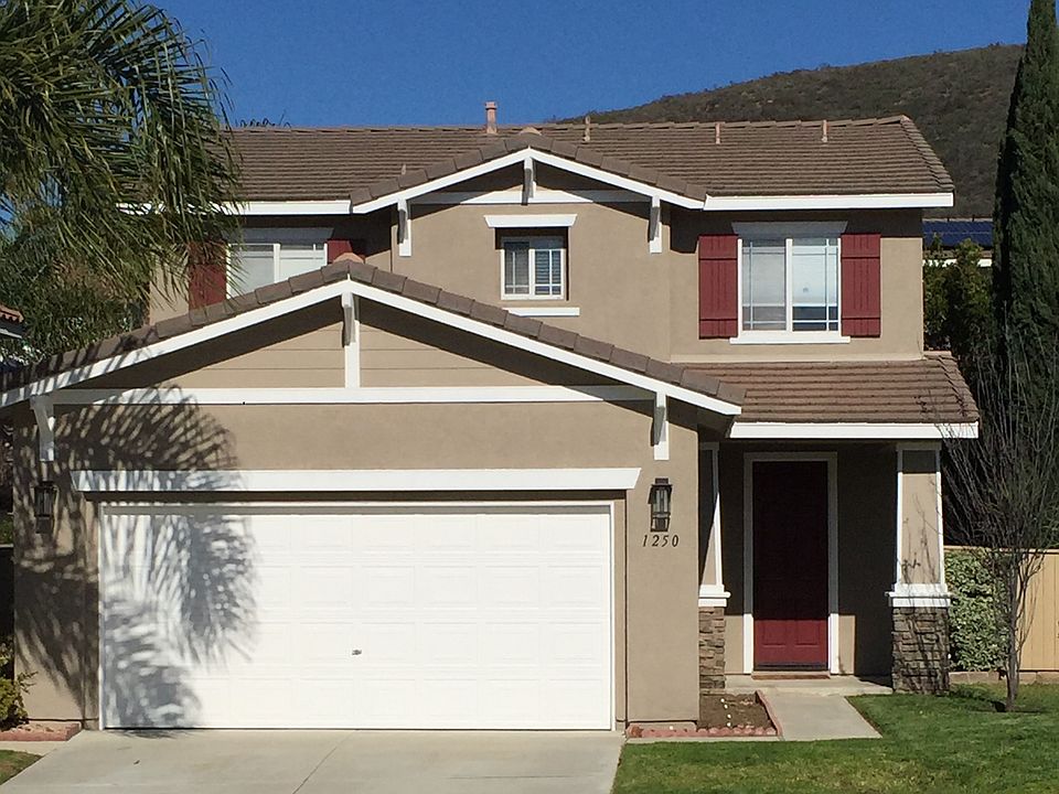 1st image of 1250 Avenida Amistad