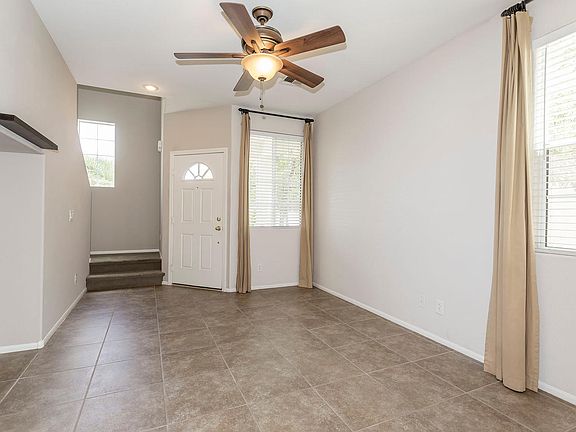5th image of 10417 Meadow Village St