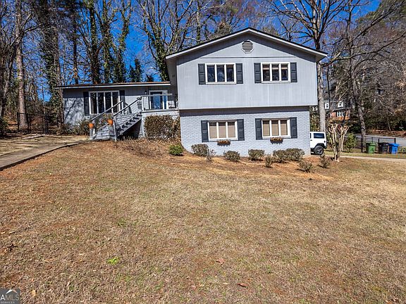 3rd image of 5431 Roaring Branch Rd