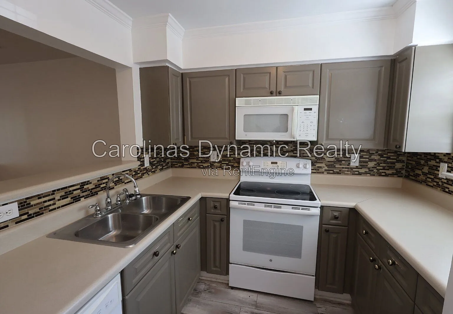 2 bed, 2.5 bath, 1152 sqft, $1,830 — Photo 3