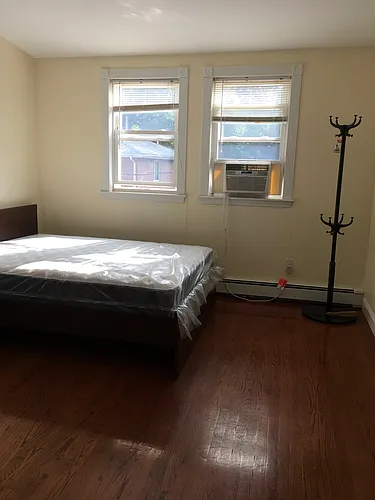 25 Peaceable St #1 Photo 1