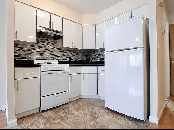 2nd image of 6942 Juniper Blvd S Floor 1