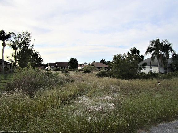 2nd image of 241 Anna Maria Way NE
