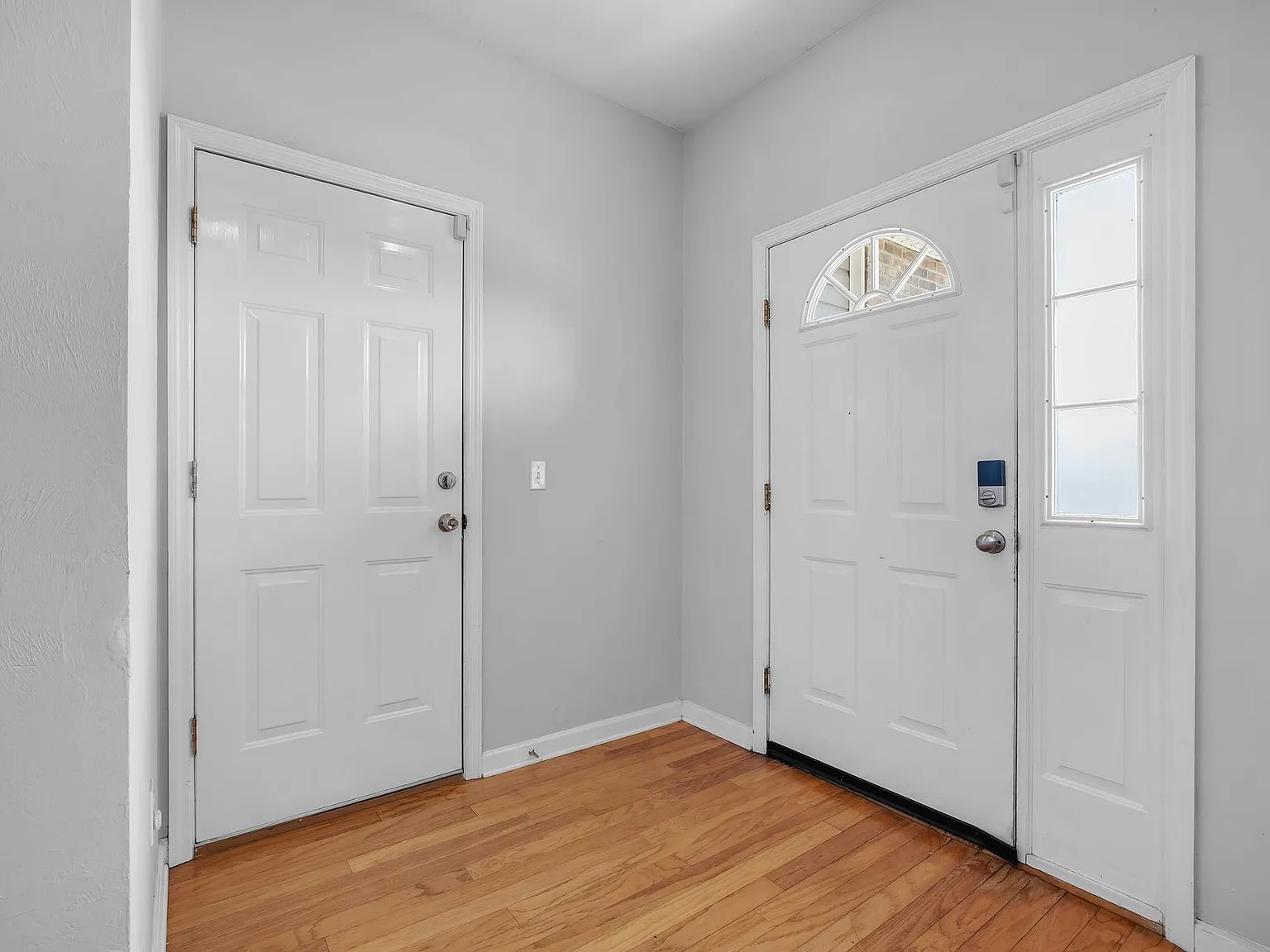 3 bed, 1338 sqft, $1,700 — Photo 3