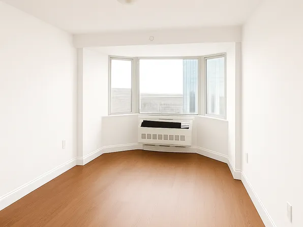 37-20 Prince Street image 6 of 6