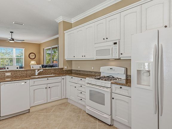 3rd image of 9224 Campanile Cir Unit 201