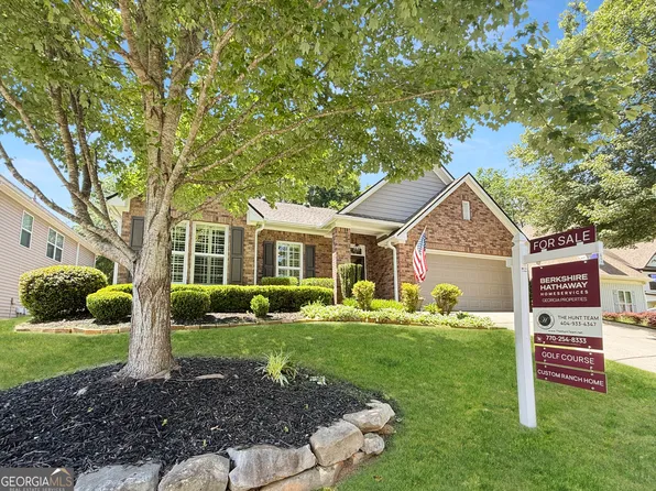 6 Greenview Dr, Newnan, GA 30265