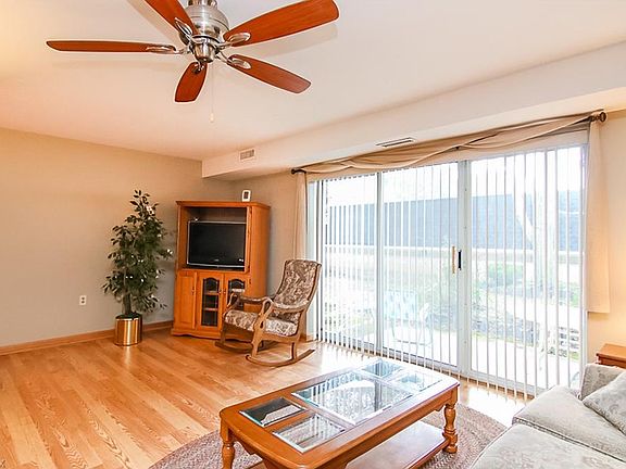 5th image of 1931 King James Pkwy APT 105