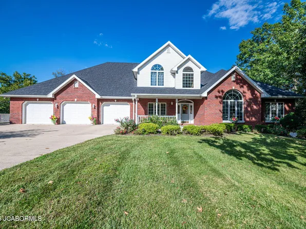 1452 Briar Village Ct, Jefferson City, MO 65109