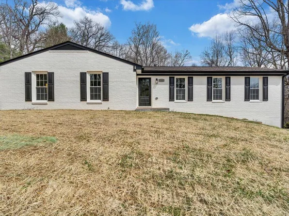 6364 Christie Ln, Roanoke, VA 24018