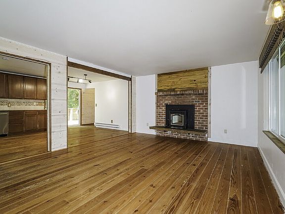 4th image of 32435 NE 120th St