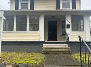 1289 Sherman St, Akron, OH 44301