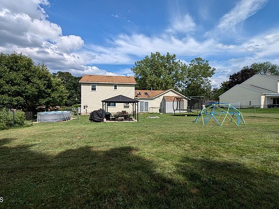 3rd image of 30 Frederick Drive