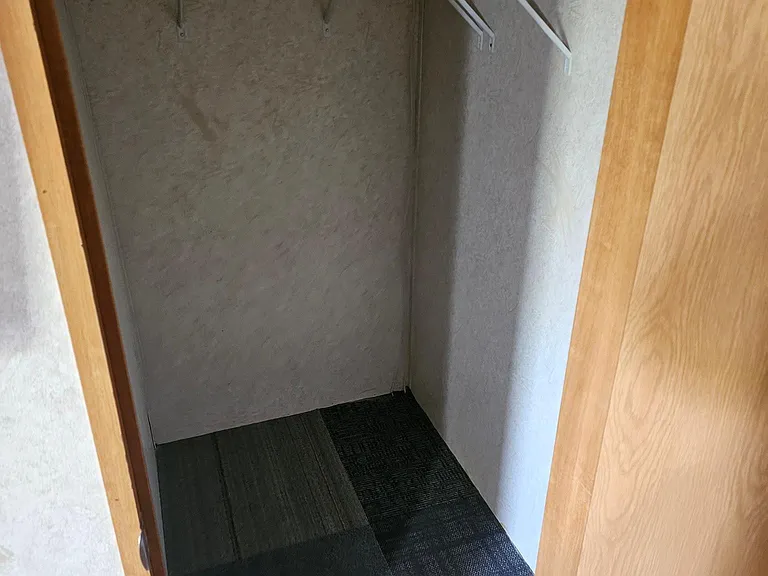 Walk in closet