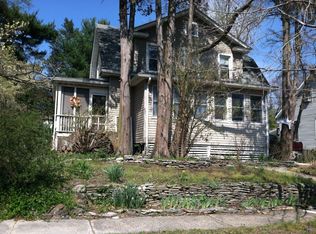 24 Spring Lake Dr, Clementon, NJ 08021