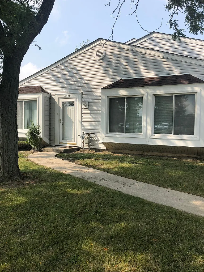 4546 Windsor Ln photo 1