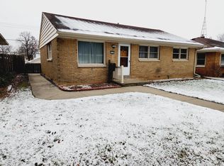 3243 E Lunham Ave, Cudahy, WI 53110