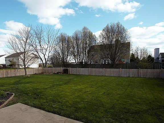 3rd image of 245 Winslow Dr