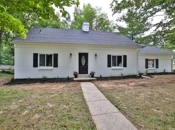 441 Blossom Ln, Cincinnati, OH 45244