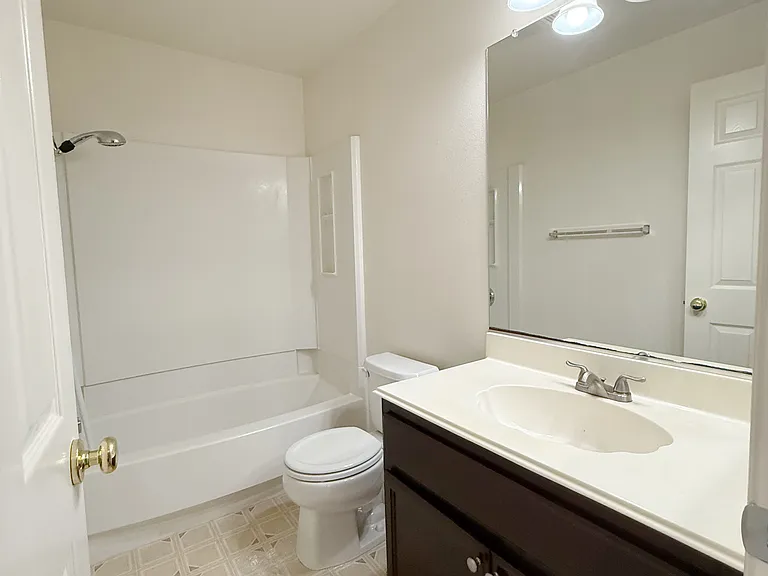 3489 Dayton Cmn — Photo 19
