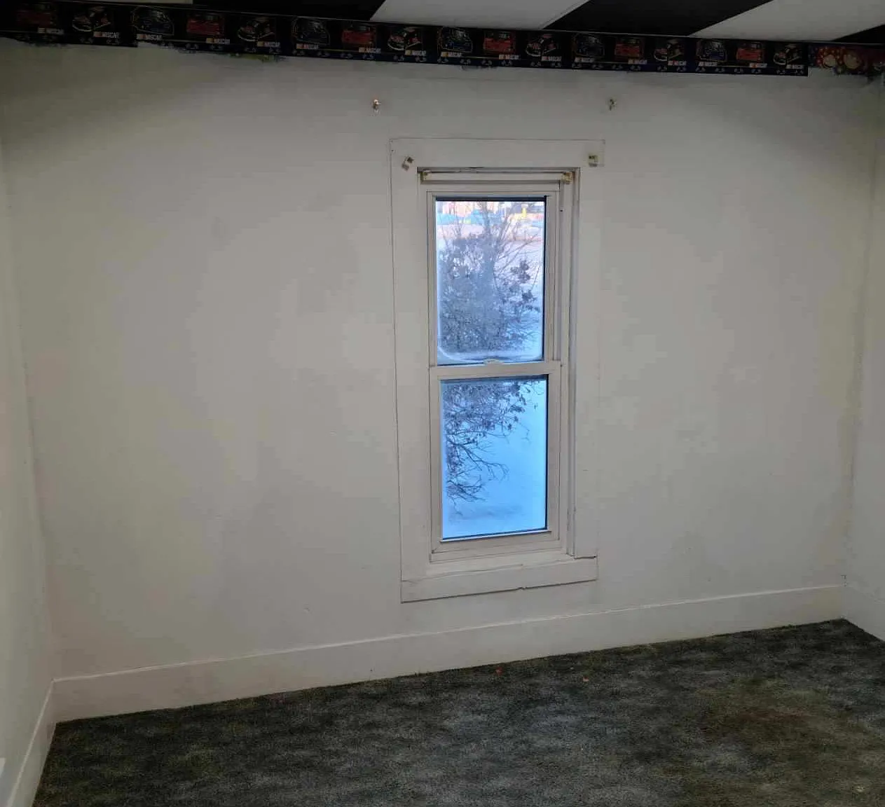112 W. 10th St. (Arby's house) - 1 — Photo 3