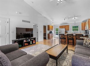 1252 Denali Dr, Festus, MO 63028