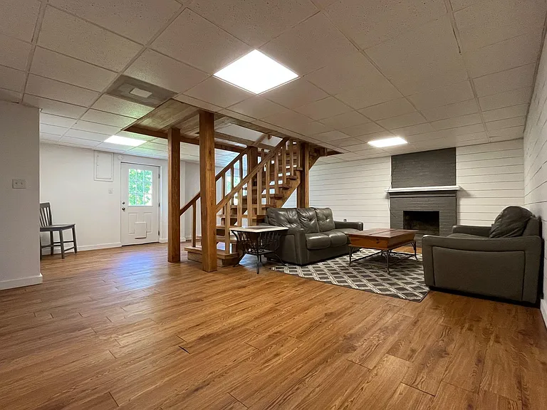 2641 Parkview Dr — Photo 19